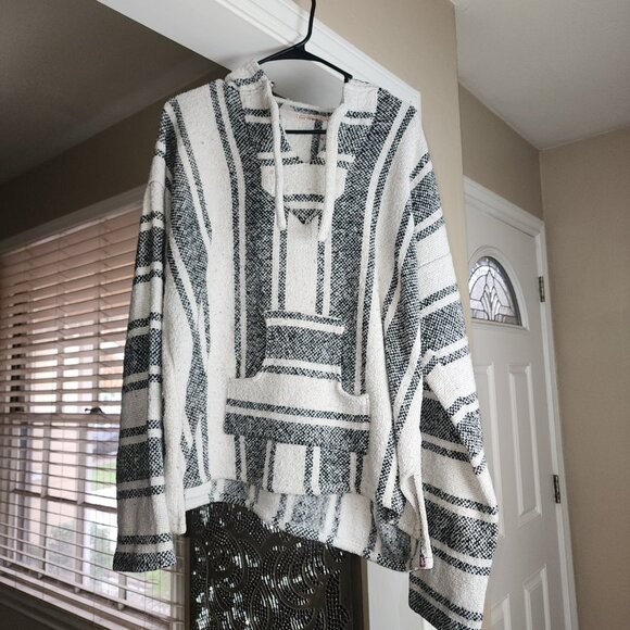 M/L Black & White Unisex Baja Hoodie - Picture 3 of 3